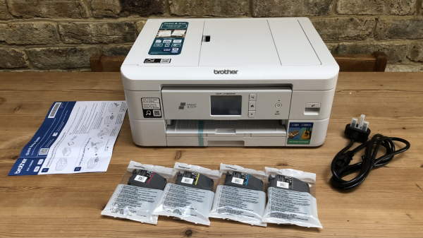 Обзор Brother DCP-J1800DW &mdash; компактный МФУ с гильотиной