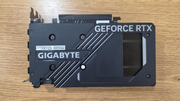 Обзор видеокарты Gigabyte GeForce RTX 5060 Windforce MAX OC: где хватает 8 ГБ, а где спасает только апскейл
Обзор видеокарты Gigabyte GeForce RTX 5060 Windforce MAX OC: где хватает 8 ГБ, а где спасает только апскейл