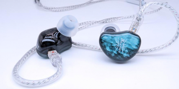 Kiwi Ears Stardust — нейтральные и музыкальные — обзор гибридных внутриканальных наушников 1DD+4BA
Kiwi Ears Stardust — нейтральные и музыкальные — обзор гибридных внутриканальных наушников 1DD+4BA
