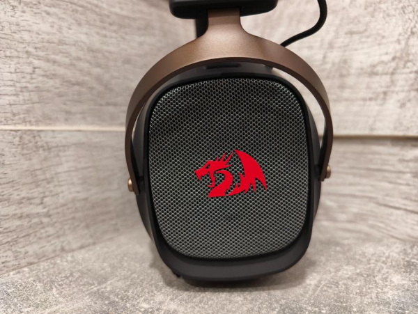 
                            Обзор игровой гарнитуры Redragon Ushi Pro: уши, которые просто работают
            
            
            
                    