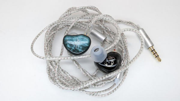 Kiwi Ears Stardust — нейтральные и музыкальные — обзор гибридных внутриканальных наушников 1DD+4BA
Kiwi Ears Stardust — нейтральные и музыкальные — обзор гибридных внутриканальных наушников 1DD+4BA